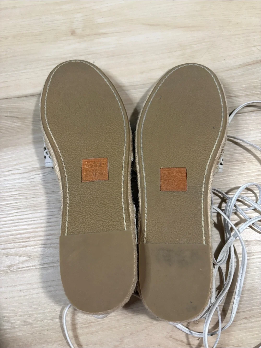 FRYE Leo Perforated Ankle Wrap Leather Espadrilles size 9M minimalist summer
